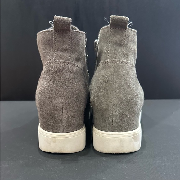 Gray Steve Madden Wedges - Picture 4 of 8